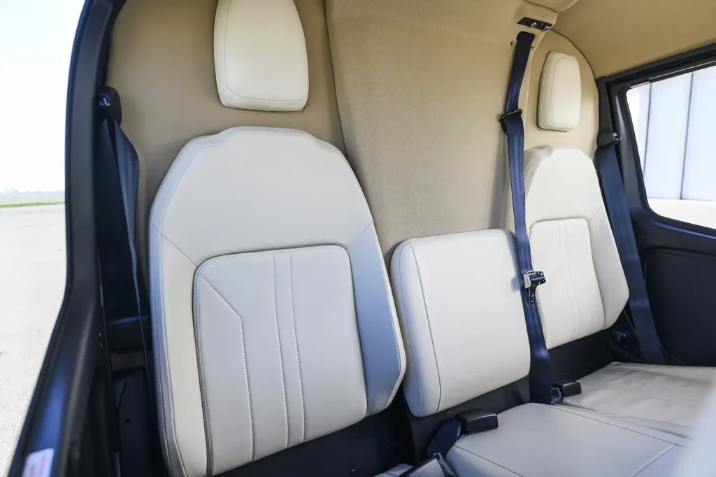 rhc-r66-nxg-pv-aft-cabin-seats